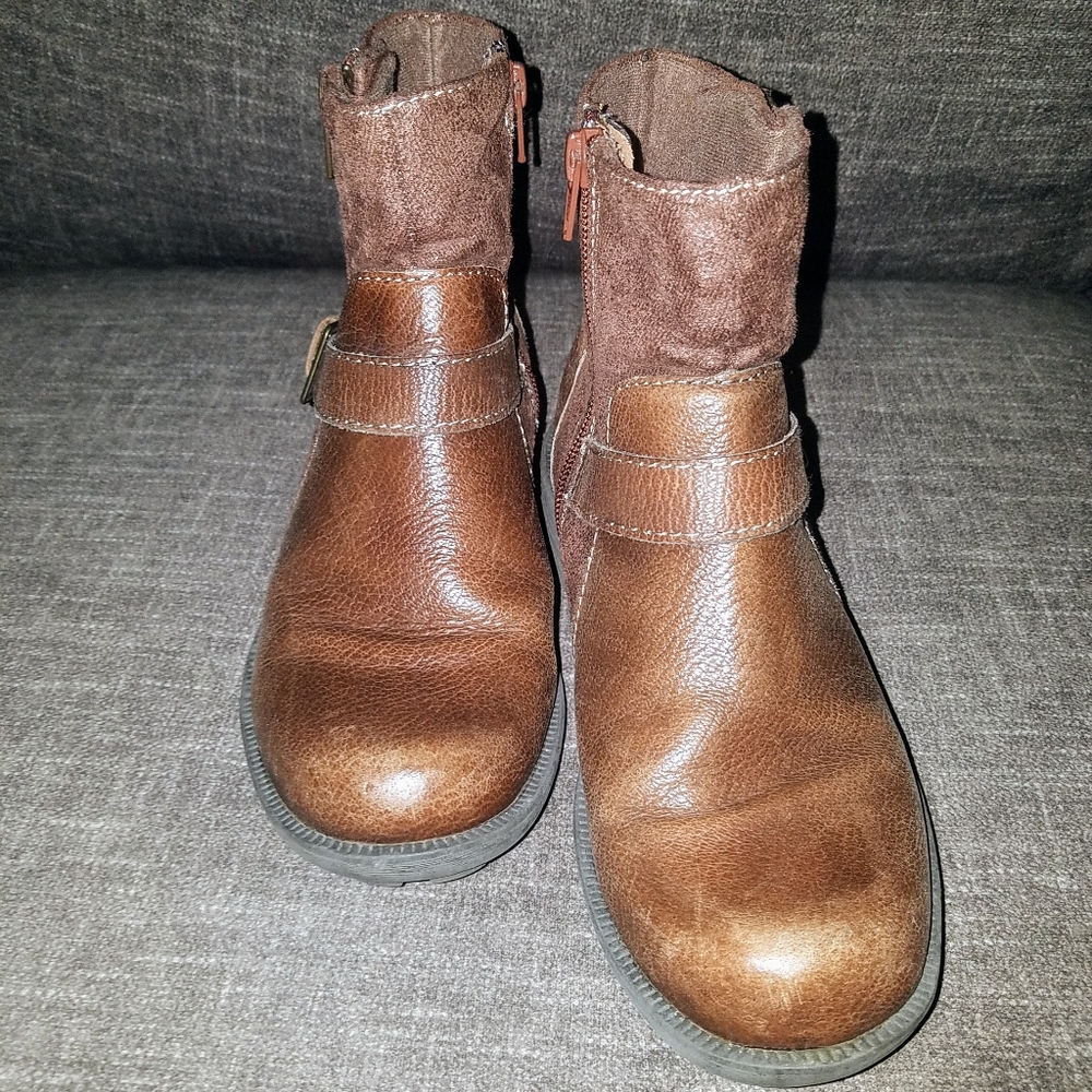 Megellan Outdoors Zipper Boots